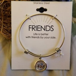 Life is better with friends by your side Bracelet